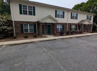 1316 14th Street Dr NE, Hickory, NC 28601
