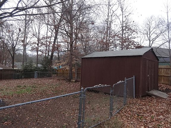 shed and rear yard