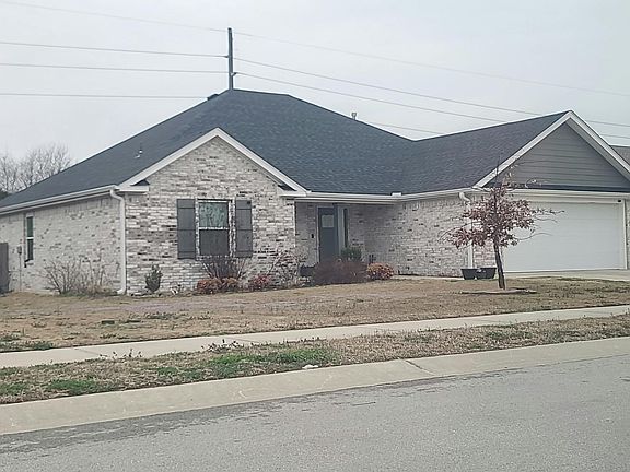 3rd image of 997 Hampton St