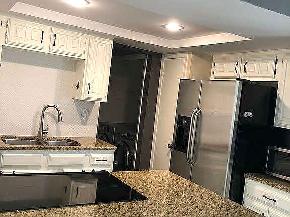3rd image of 2660 Via Los Altos