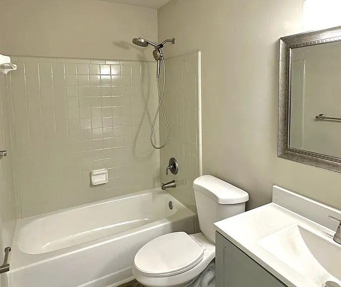 2323 Via Sardinia St #B — Photo 16