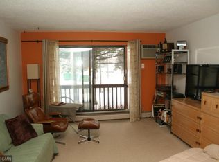 3912 Foss Rd APT 205, Saint Anthony, MN 55421