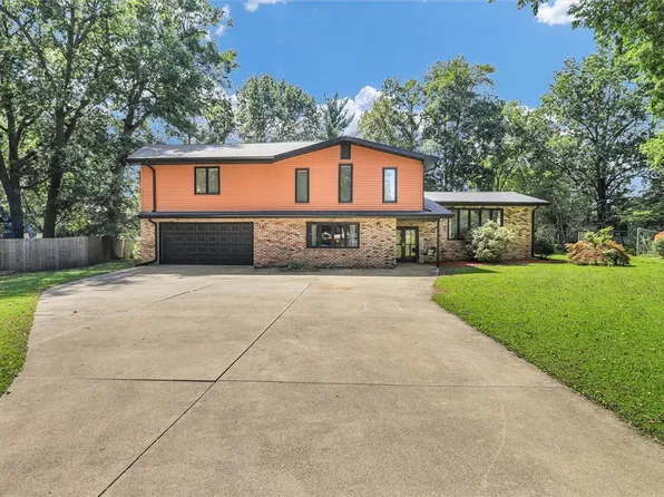 715 Cortez Dr, Forsyth, IL 62535