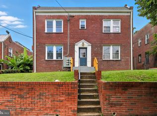 3919 R St SE APT 3, Washington, DC 20020