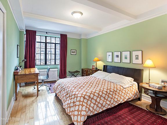 3rd image of 211 E 35th St APT 3B