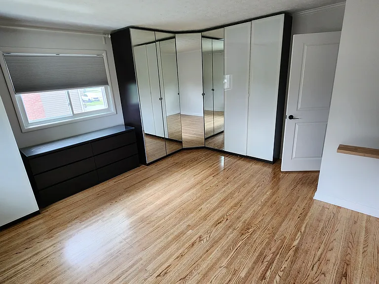 70 Ashley Dr — Photo 11