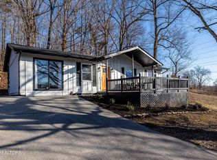 2915 Nickle Rd, Knoxville, TN 37921