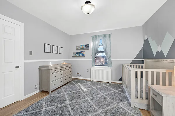 Sold by REMAX Elite | media 17