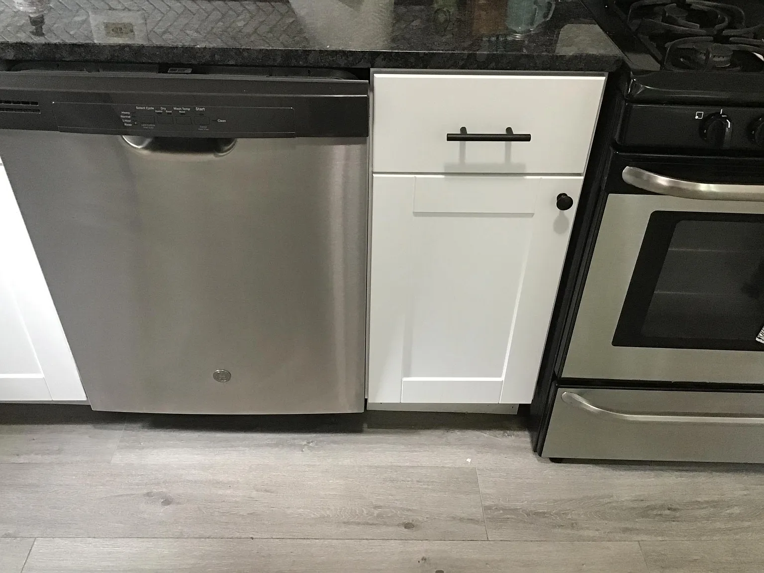 6 bed, 2.5 bath, $8,700 — Photo 4