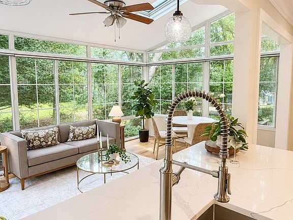4th image of 1923 Saybrook Ct