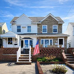 1735 East 36th Street