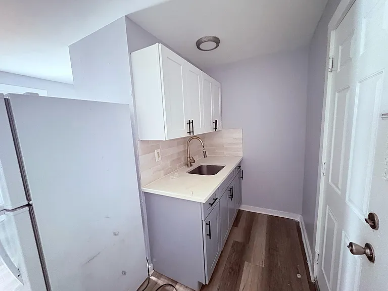 95 Butler St #2 — Photo 3
