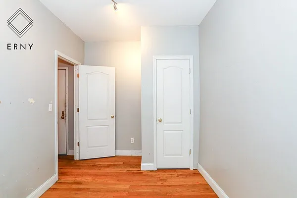 Rented by Commercial Capital Resources INC | media 25