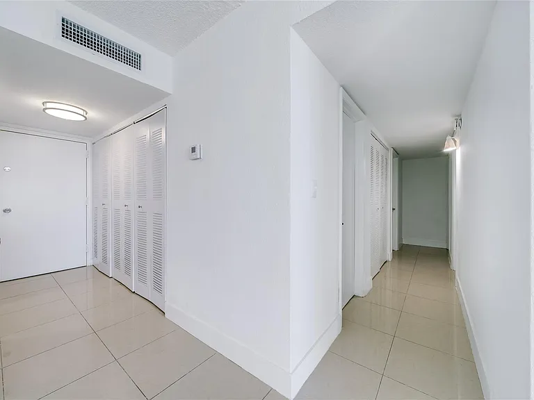 9001 SW 77th Ave #C803 — Photo 10