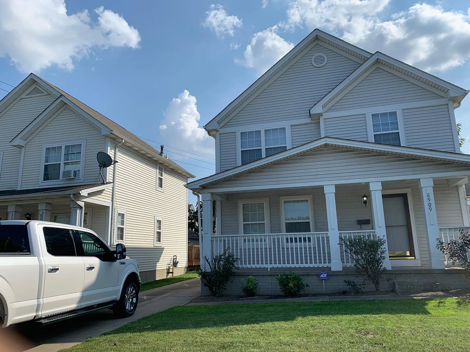 8909 Clark Ave photo 1
