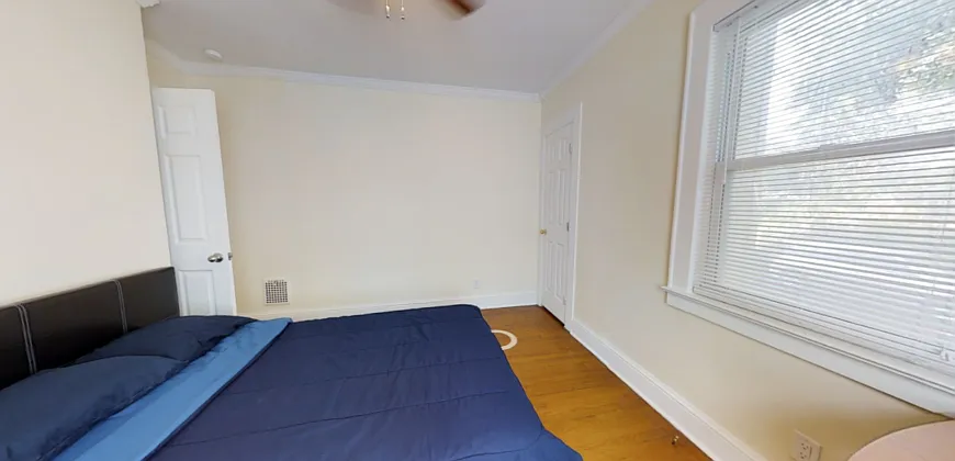 2401 East Genesee St - Apt 2 Rm 5 — Photo 4
