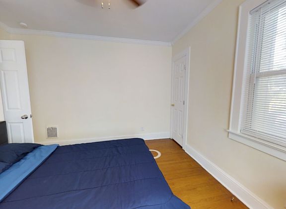 4th image of 2401 E Genesee St APT 22