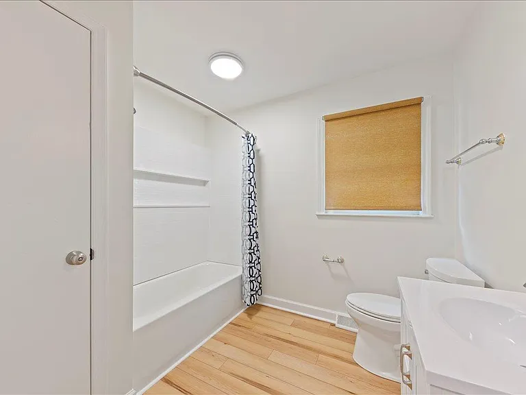 251 Bennett St — Photo 17