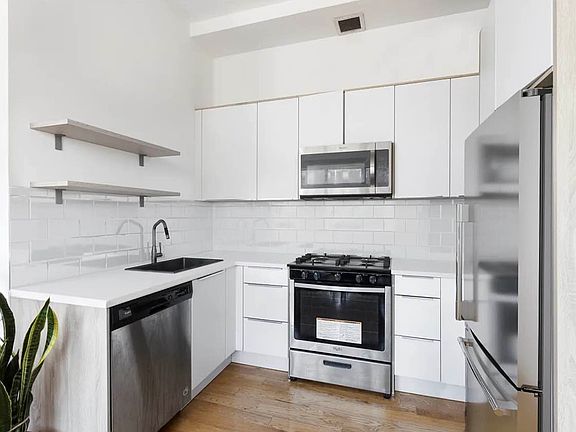 2nd image of 109 Winthrop St Unit 2B