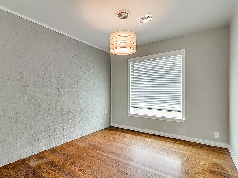 1414 Oxford Way — Photo 12