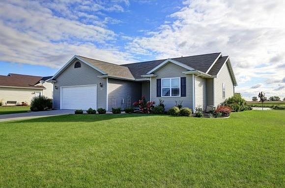 1st image of W6109 Sherwood Point Dr