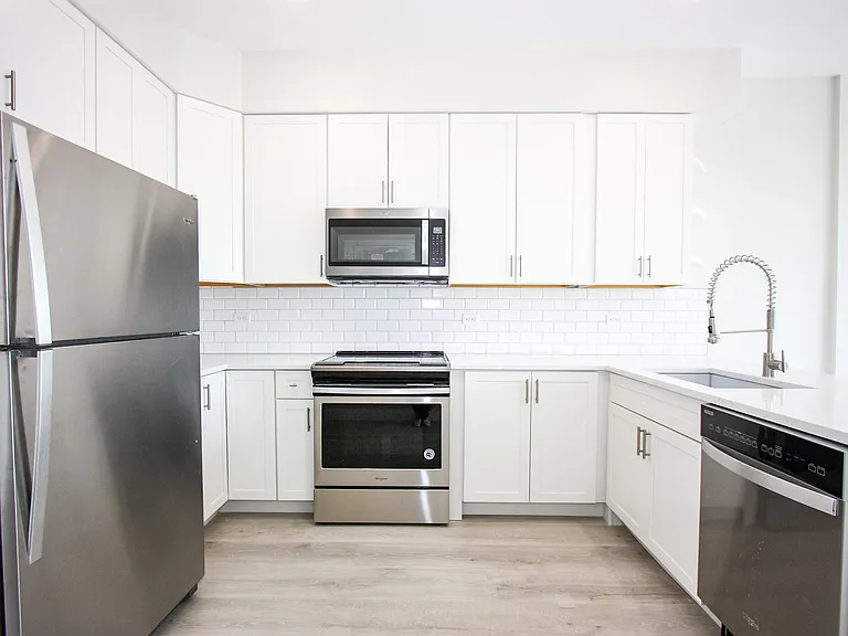 141 Newark Ave #5 — Photo 10