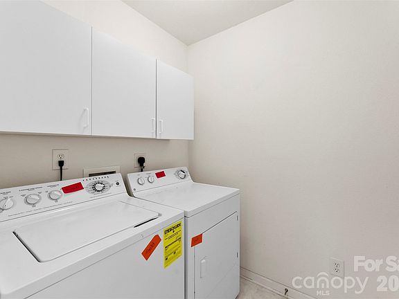 3rd image of 10215 Orchard Grass Ct