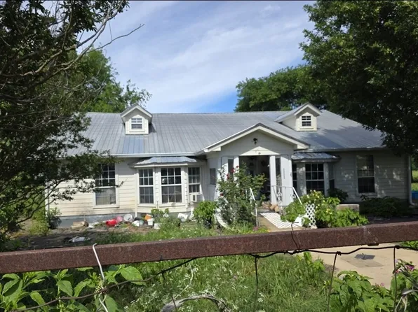 1917 County Road 1144, Pt, TX 75472