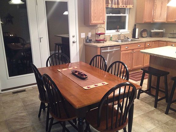 4th image of 123 Evelyn Ave