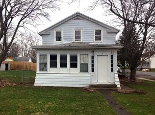 7 White St, Seneca Falls, NY 13148