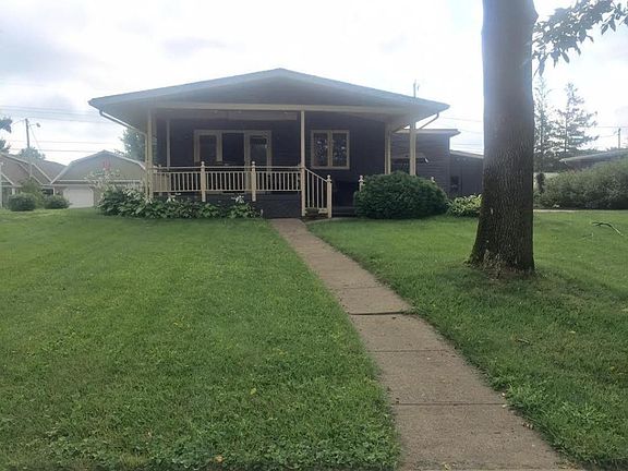 3rd image of 14915 Rustic Ln