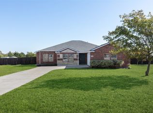 3920 Victory Ct, Midlothian, TX 76065