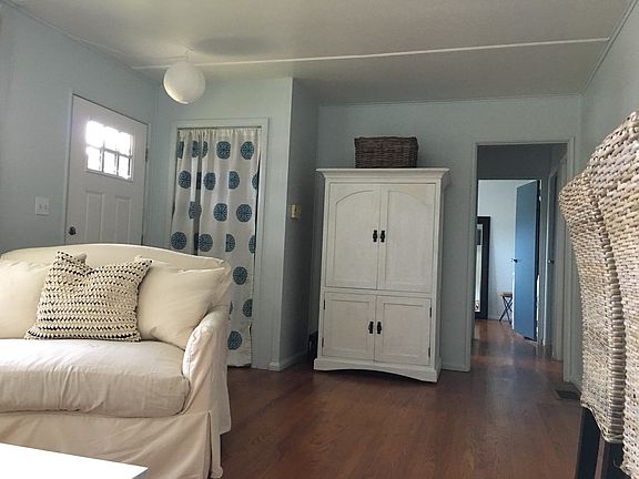 4th image of 334 Caroline St