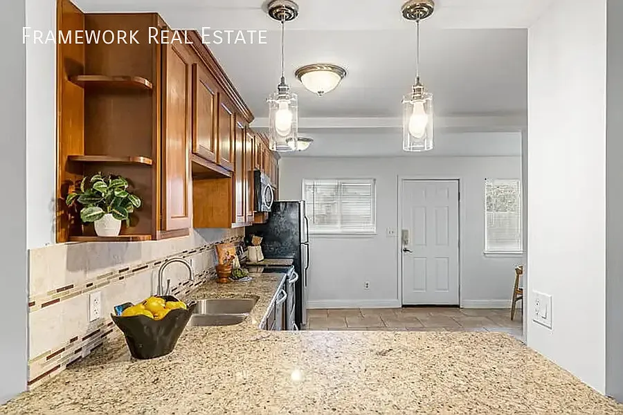 Charming City Park Home | Updated 3 Bed, 2 Bath | Historic Character Meets Modern Comfort — Photo 4