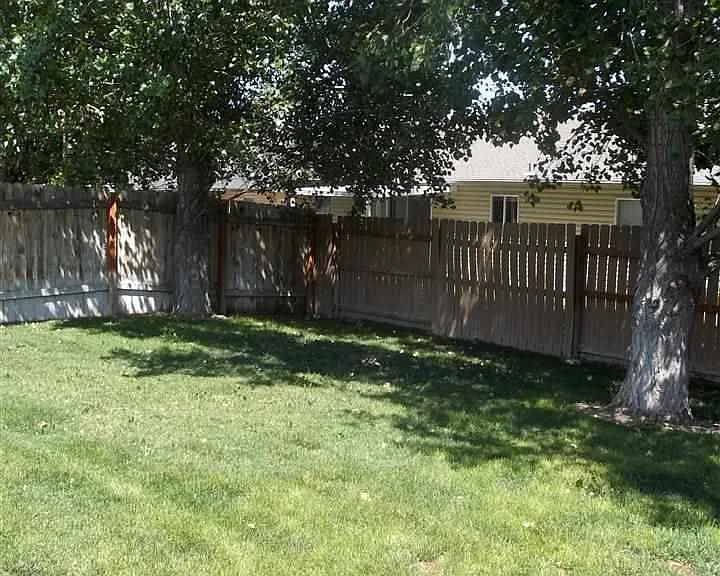 571 Cedarbrook Dr — Photo 11
