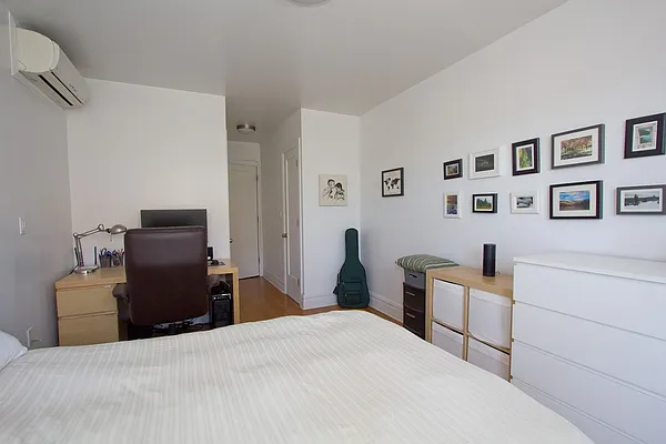 Sold by Winzone Realty Inc | media 9
