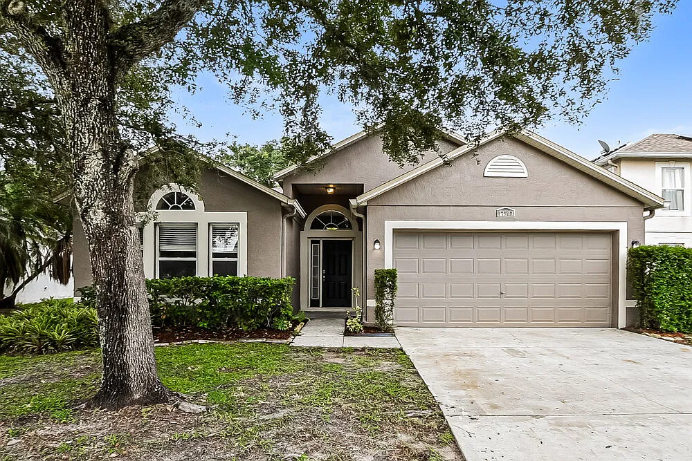 4 bed, 2.0 bath, 1855 sqft, $2,470 — Photo 1