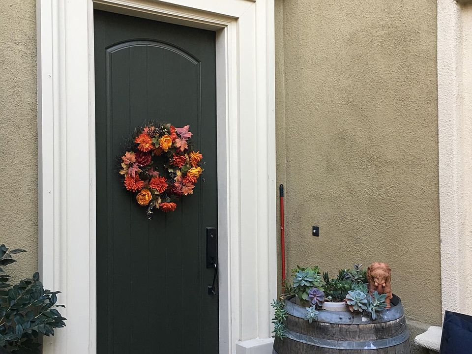 1st image of 547 S Casita St