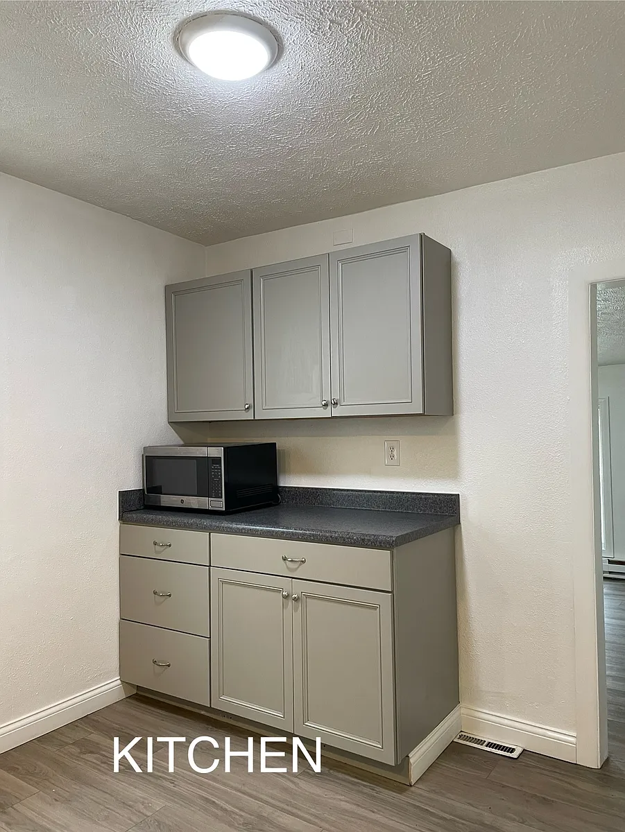 Building Photo - 504 Ruddle Ave #1