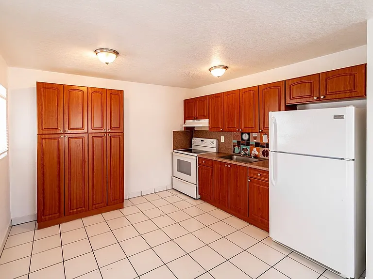 Keybay Apartments — Photo 8