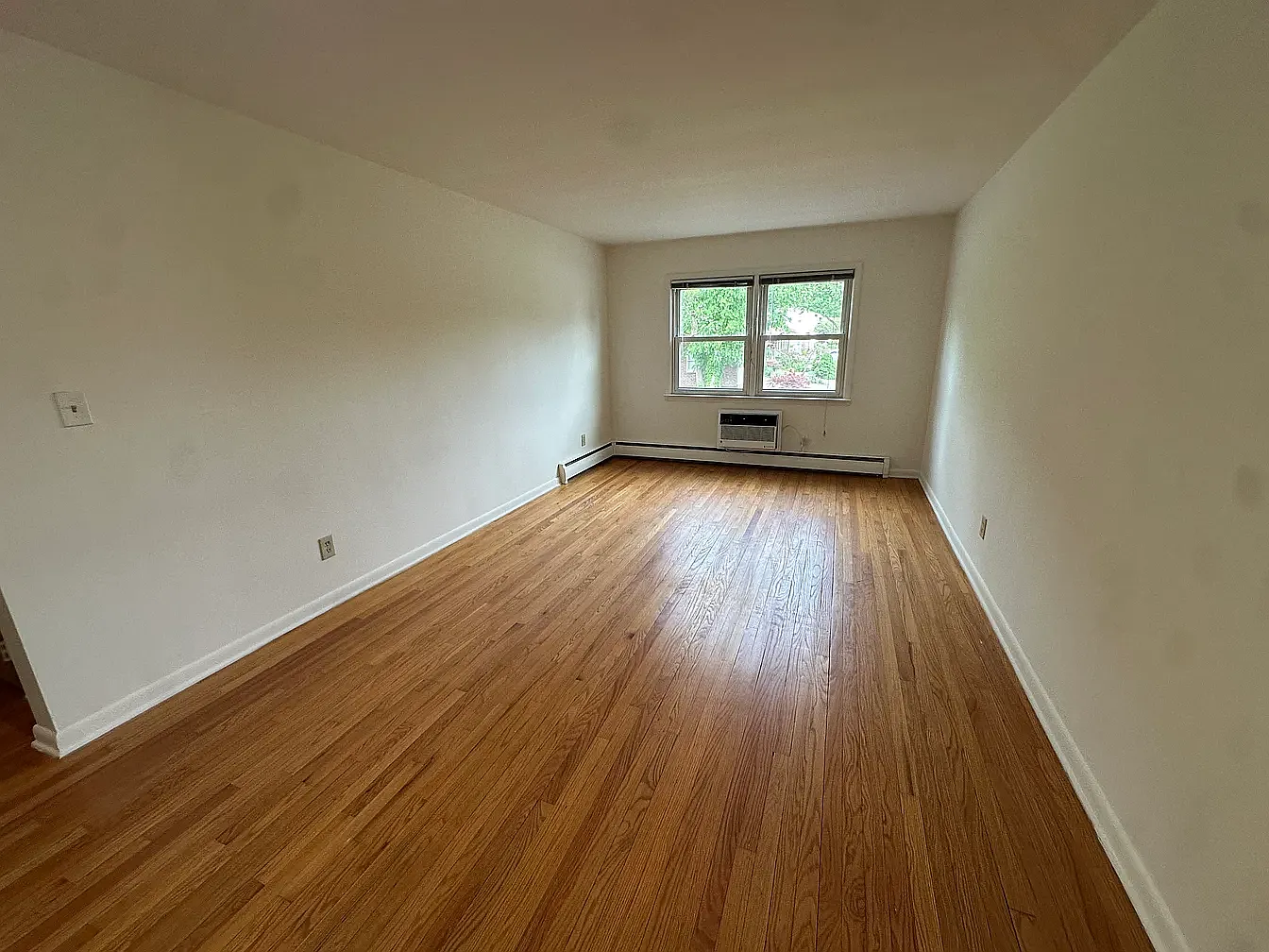 Raritan Rd, Clark — Photo 4