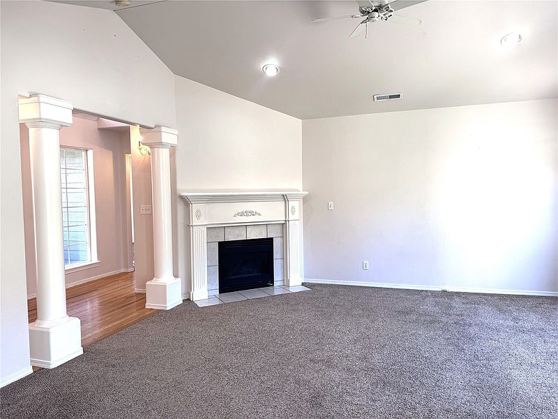 3rd image of 1476 Fuller Street