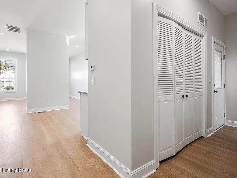 1518 Christy Ave — Photo 27