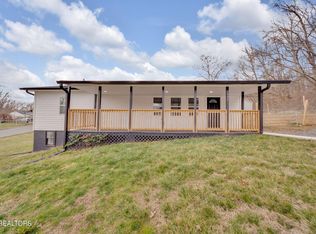 1001 McArthur St, Johnson City, TN 37601