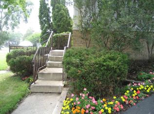 1115 College Ave, Wheaton, IL 60187