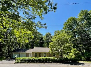 691 Booth Hill Rd, Trumbull, CT 06611