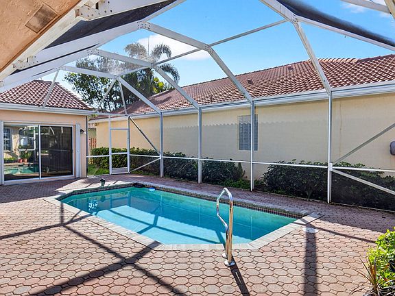 5th image of 9651 Honeybell Circle