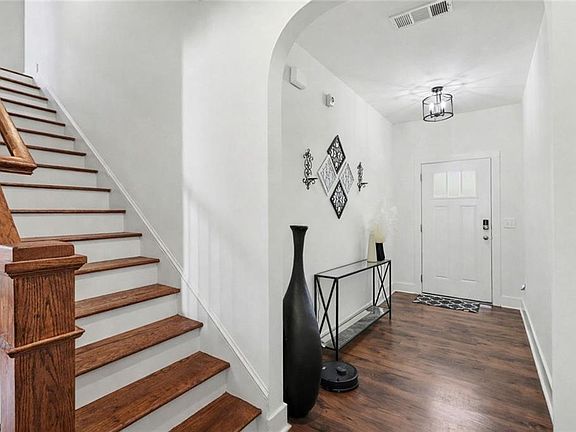 2nd image of 5324 Radford Loop