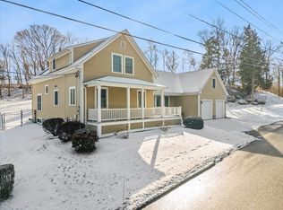 692 Elm St, Somerset, MA 02726
