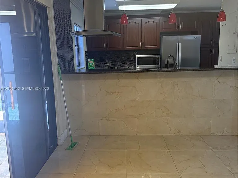 16100 Kilmarnock Dr — Photo 29